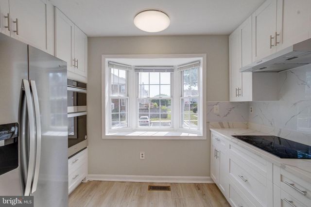 5943 SURRATTS VILLAGE DR, Clinton, MD 20735