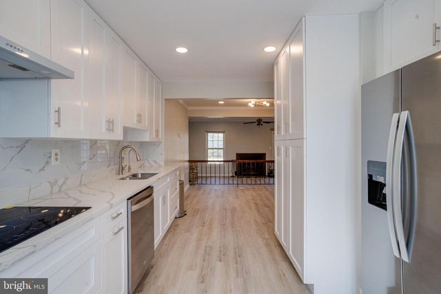 5943 SURRATTS VILLAGE DR, Clinton, MD 20735