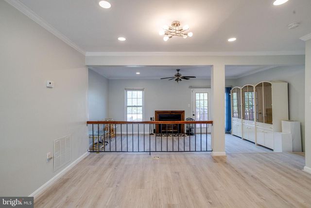 5943 SURRATTS VILLAGE DR, Clinton, MD 20735