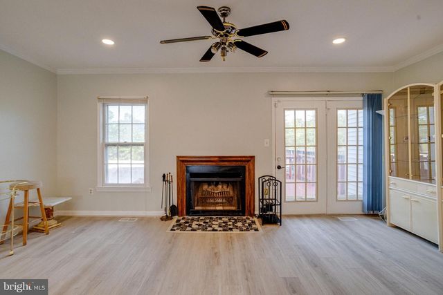 5943 SURRATTS VILLAGE DR, Clinton, MD 20735