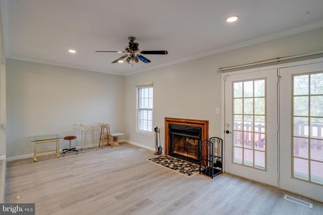 5943 SURRATTS VILLAGE DR, Clinton, MD 20735
