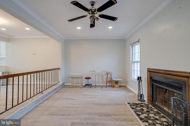 5943 SURRATTS VILLAGE DR, Clinton, MD 20735
