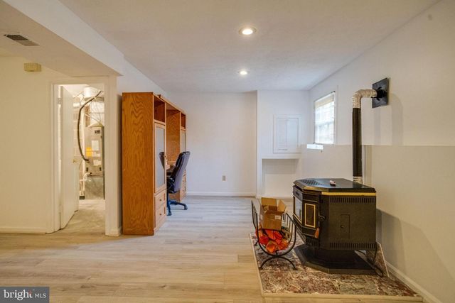 5943 SURRATTS VILLAGE DR, Clinton, MD 20735