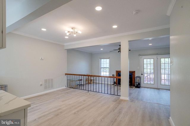 5943 SURRATTS VILLAGE DR, Clinton, MD 20735