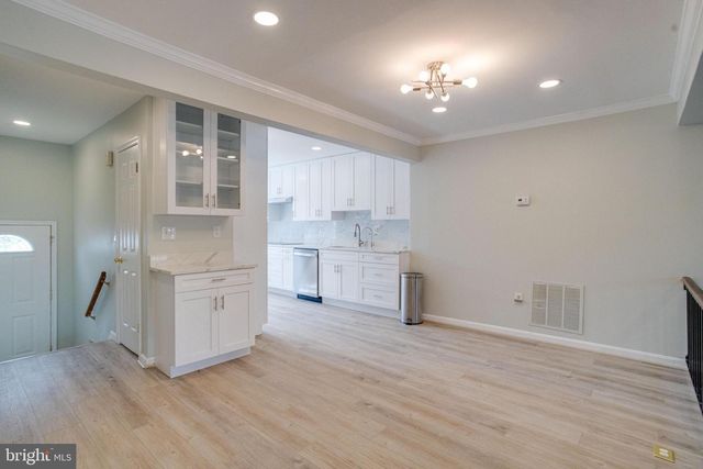5943 SURRATTS VILLAGE DR, Clinton, MD 20735