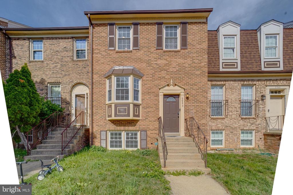 5943 SURRATTS VILLAGE DR, Clinton, MD 20735