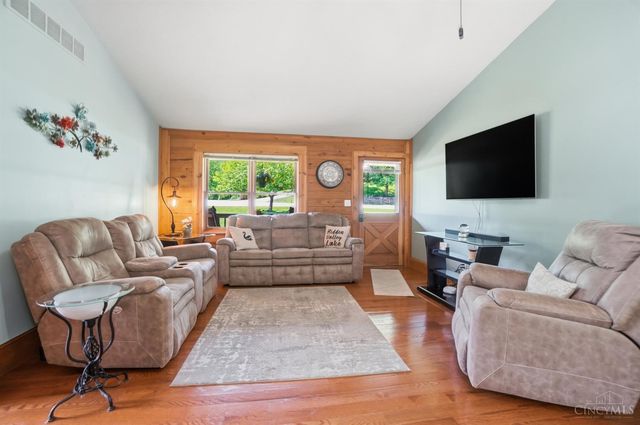 21282 Bellemeade Drive, Lawrenceburg, IN 47025