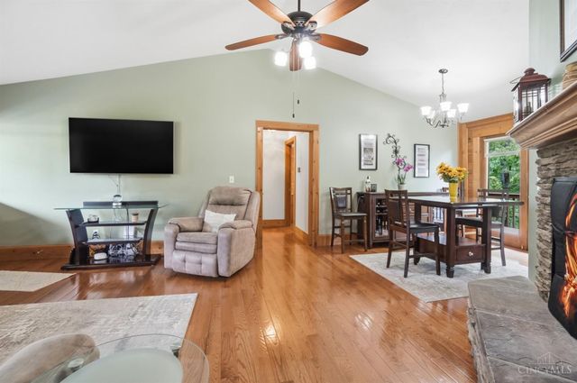 21282 Bellemeade Drive, Lawrenceburg, IN 47025