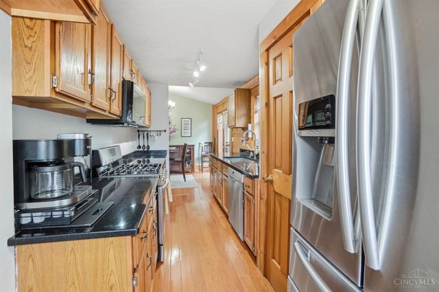 21282 Bellemeade Drive, Lawrenceburg, IN 47025