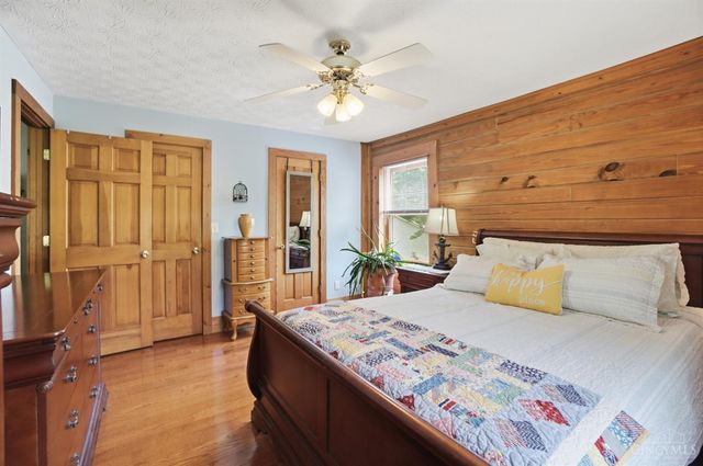 21282 Bellemeade Drive, Lawrenceburg, IN 47025
