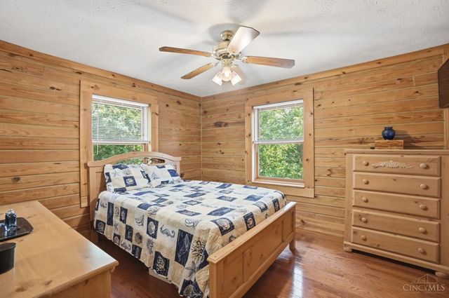 21282 Bellemeade Drive, Lawrenceburg, IN 47025