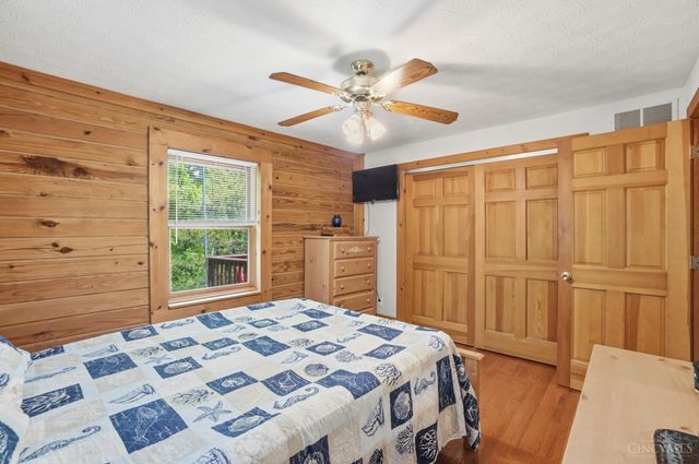 21282 Bellemeade Drive, Lawrenceburg, IN 47025