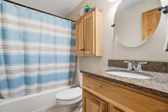 21282 Bellemeade Drive, Lawrenceburg, IN 47025