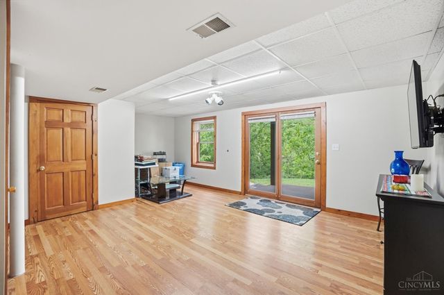 21282 Bellemeade Drive, Lawrenceburg, IN 47025