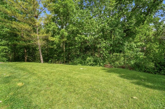 21282 Bellemeade Drive, Lawrenceburg, IN 47025