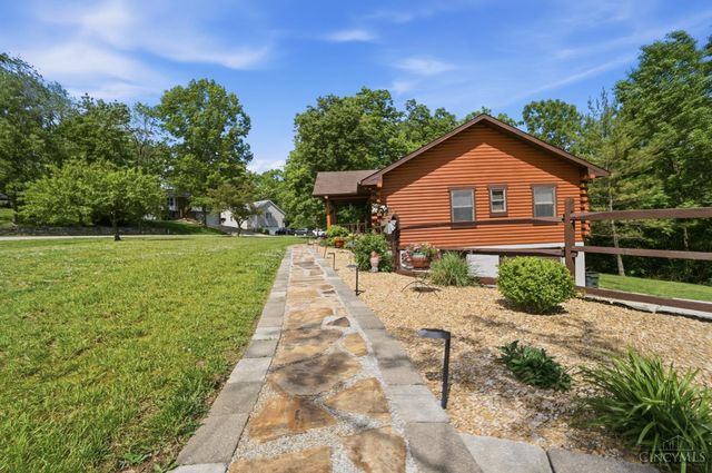 21282 Bellemeade Drive, Lawrenceburg, IN 47025