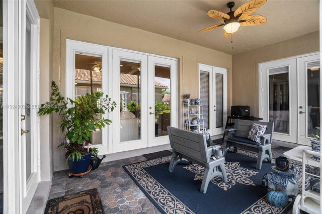 6569 Jog Estates Ln, Boynton Beach, FL 33437