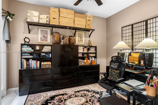 6569 Jog Estates Ln, Boynton Beach, FL 33437