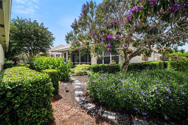 6569 Jog Estates Ln, Boynton Beach, FL 33437