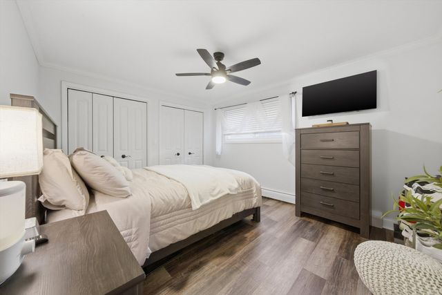 6867 N Overhill Avenue 1D, Chicago, IL 60631