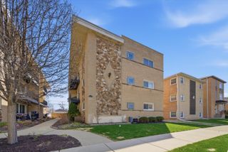 6867 N Overhill Avenue 1D, Chicago, IL 60631