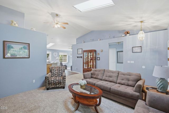 141 N Lappland Drive, Grants Pass, OR 97527