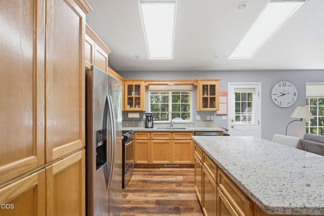 141 N Lappland Drive, Grants Pass, OR 97527