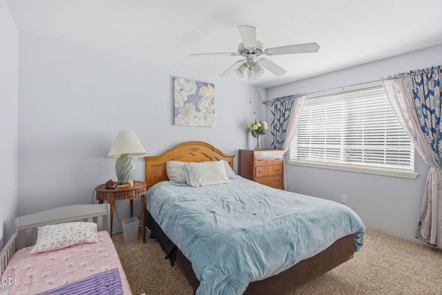 141 N Lappland Drive, Grants Pass, OR 97527