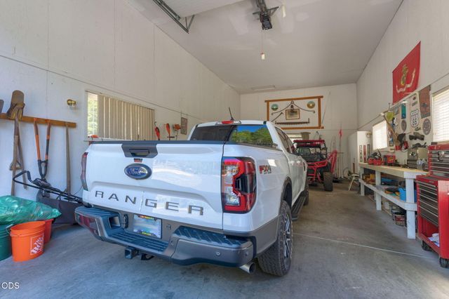 141 N Lappland Drive, Grants Pass, OR 97527