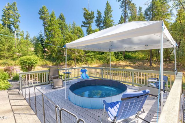 141 N Lappland Drive, Grants Pass, OR 97527