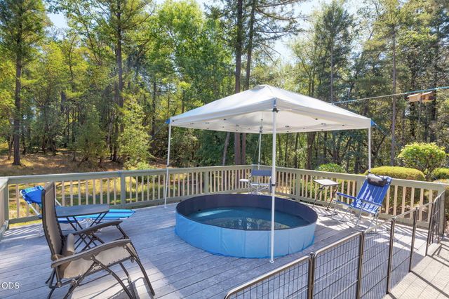 141 N Lappland Drive, Grants Pass, OR 97527
