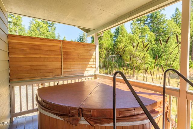 141 N Lappland Drive, Grants Pass, OR 97527