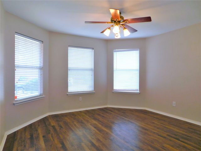 2209 Lookout Lane, Denton, TX 76207