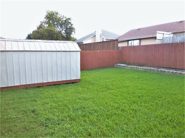 2209 Lookout Lane, Denton, TX 76207