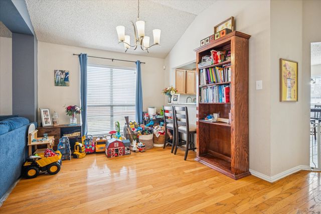 1019 Waterview Drive, Little Elm, TX 75068