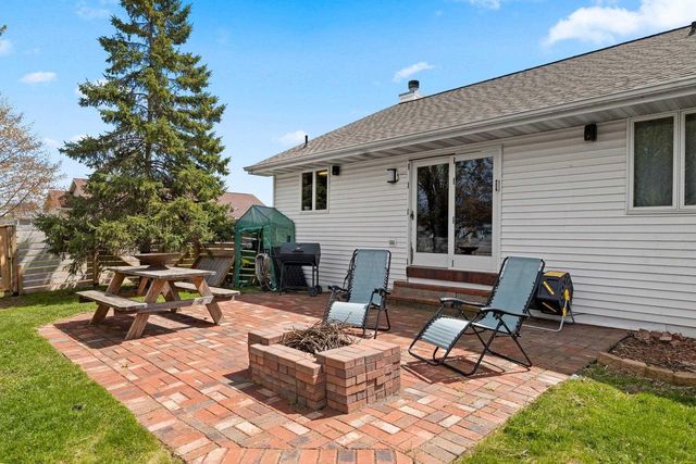 810 KRISTY STREET, Kaukauna, WI 54130