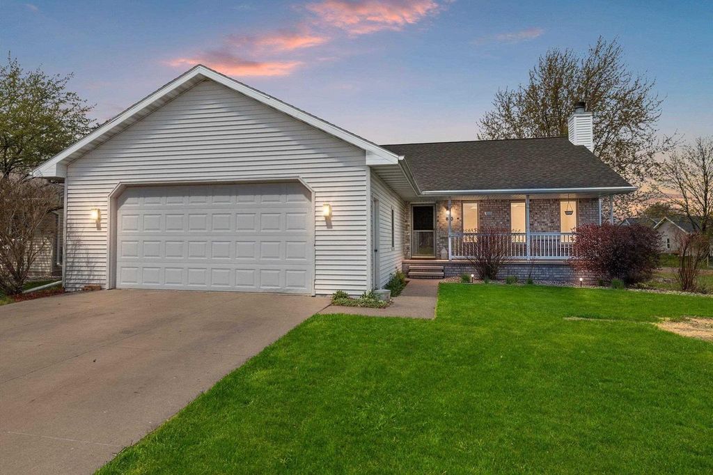 810 KRISTY STREET, Kaukauna, WI 54130