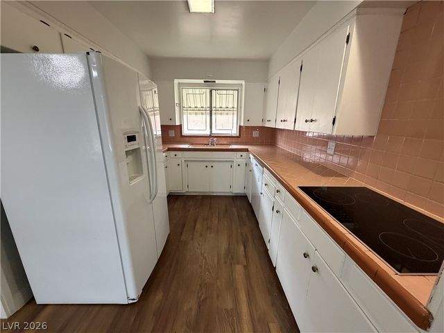 1516 Houssels Avenue, Las Vegas, NV 89104