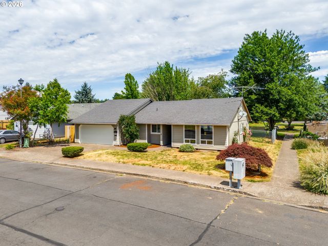 2031 Sw OLEANDER St, Mc Minnville, OR 97128
