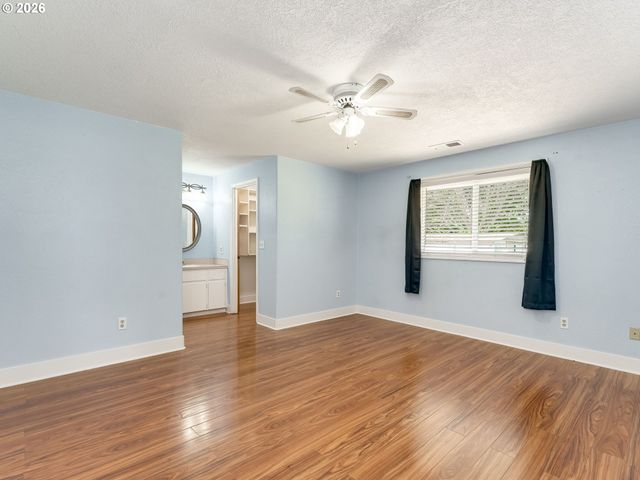 2031 Sw OLEANDER St, Mc Minnville, OR 97128