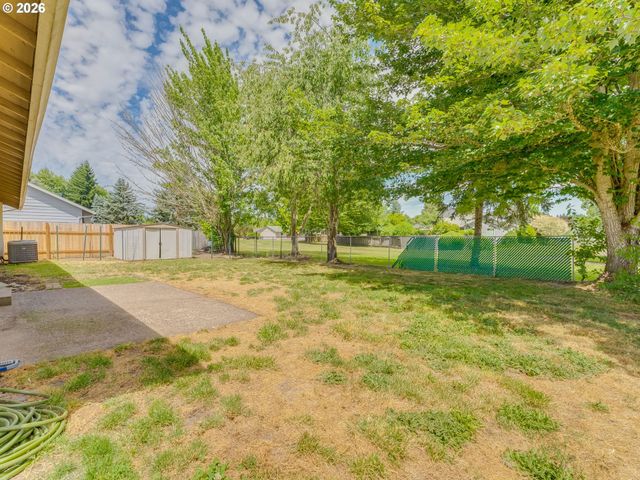 2031 Sw OLEANDER St, Mc Minnville, OR 97128