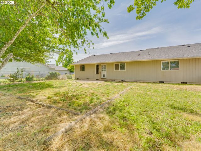 2031 Sw OLEANDER St, Mc Minnville, OR 97128