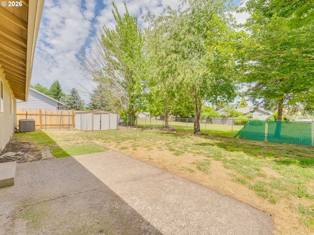 2031 Sw OLEANDER St, Mc Minnville, OR 97128