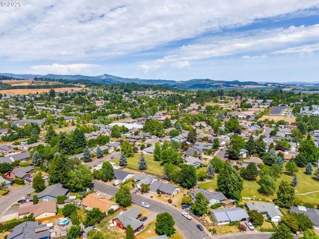 2031 Sw OLEANDER St, Mc Minnville, OR 97128