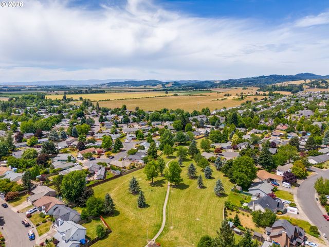 2031 Sw OLEANDER St, Mc Minnville, OR 97128