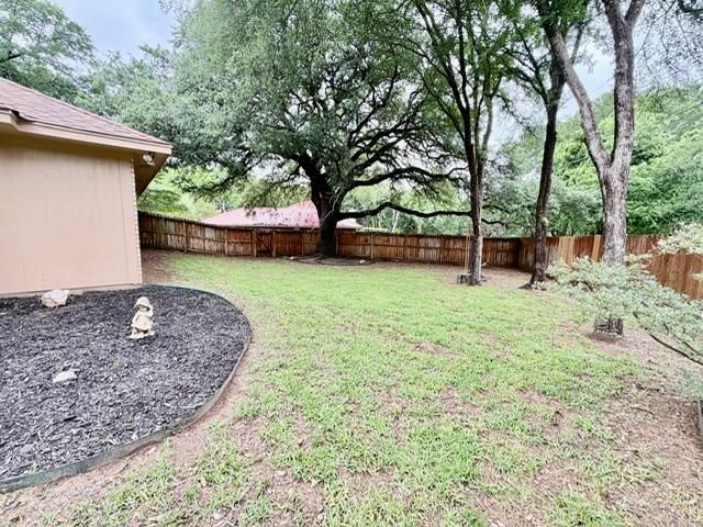 7 S Bobcat CT, Morgan's Point Resort, TX 76513