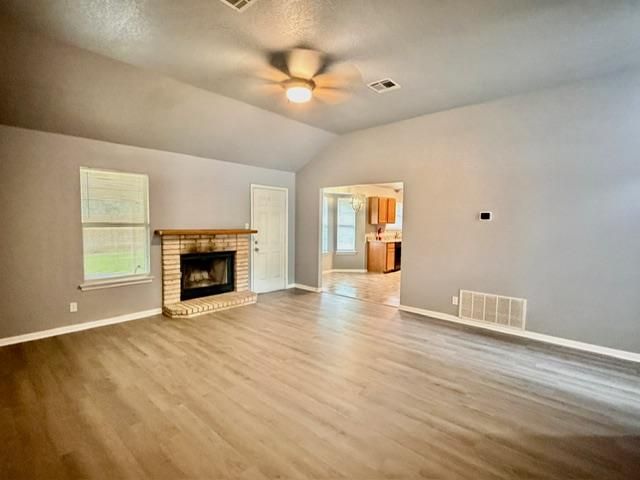 7 S Bobcat CT, Morgan's Point Resort, TX 76513