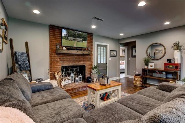 5659 Hiram Douglasville Highway, Powder Springs, GA 30127