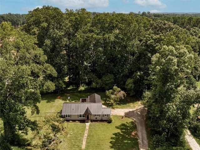 5659 Hiram Douglasville Highway, Powder Springs, GA 30127