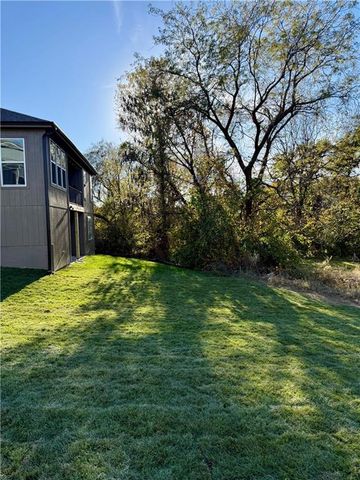 610 Caitlin Ct Court, Excelsior Springs, MO 64024